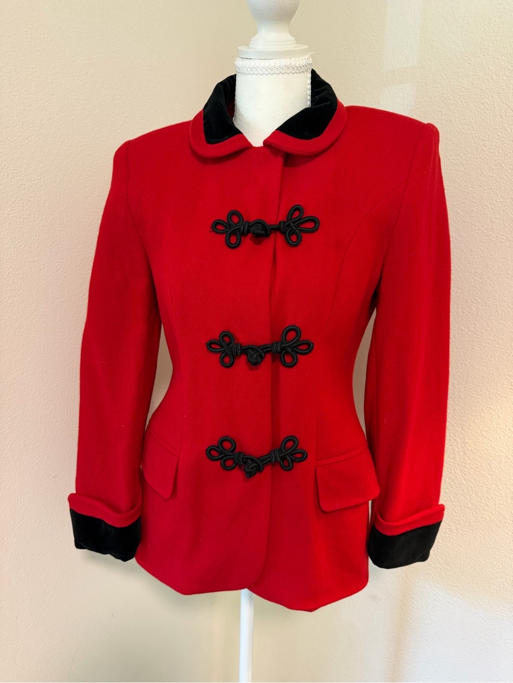 Casual Corner Red 100% Wool Coat Blazer Black Velvet Trim Classy Vintage Dressy